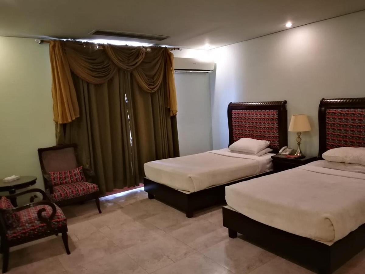 Regency Inn Hotel Lahore Eksteriør billede