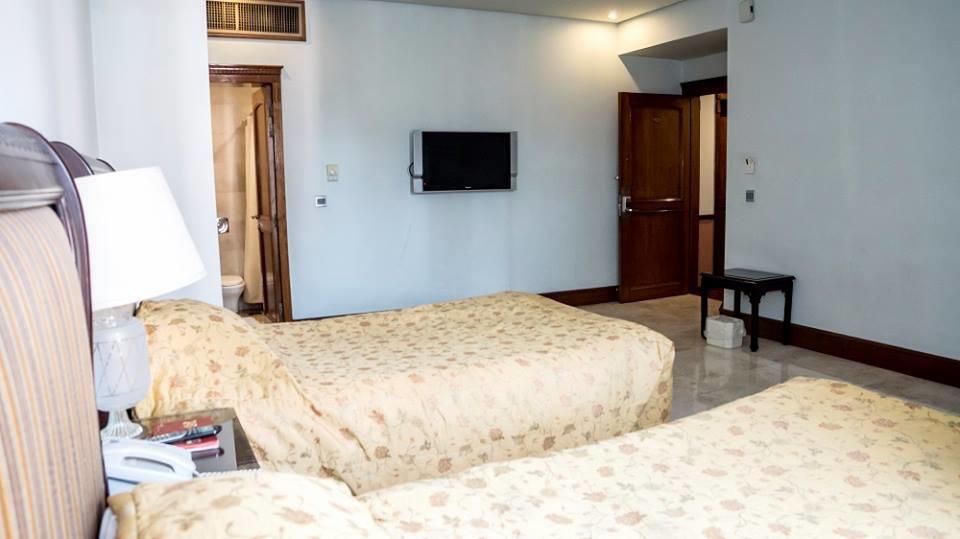 Regency Inn Hotel Lahore Eksteriør billede