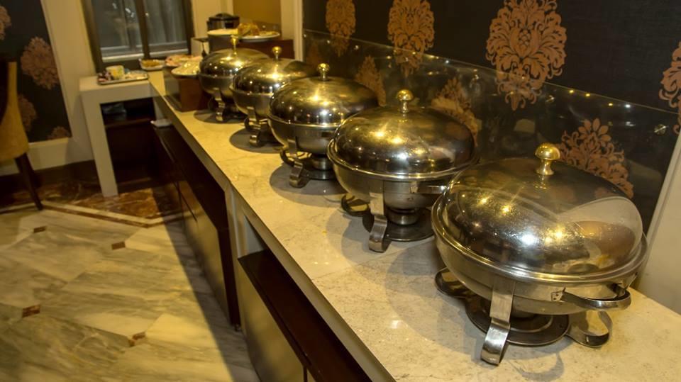 Regency Inn Hotel Lahore Eksteriør billede