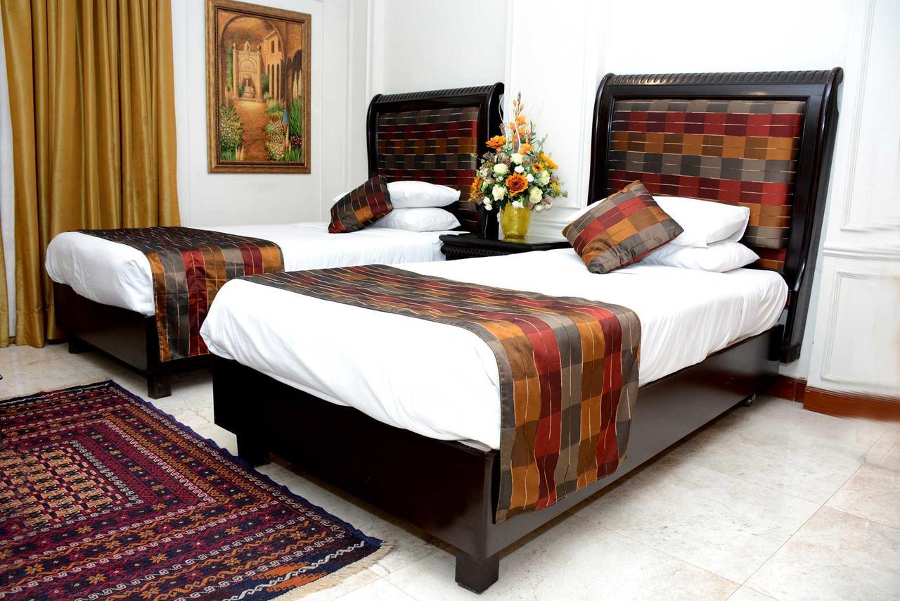 Regency Inn Hotel Lahore Eksteriør billede