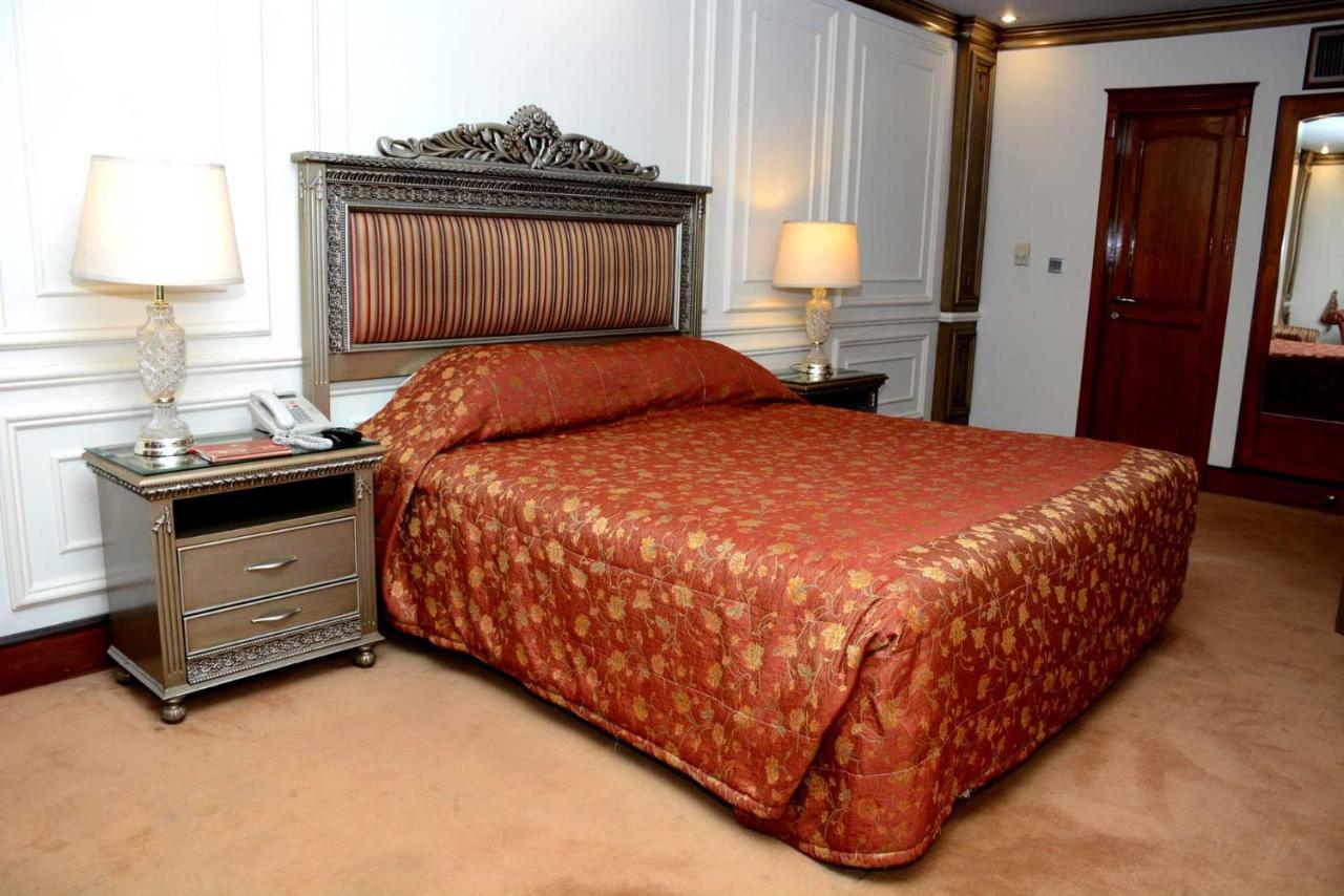 Regency Inn Hotel Lahore Eksteriør billede