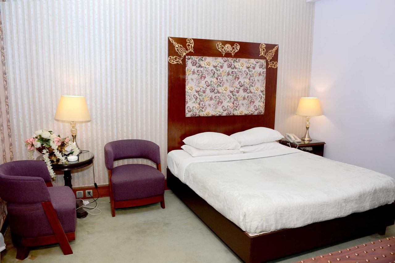 Regency Inn Hotel Lahore Eksteriør billede