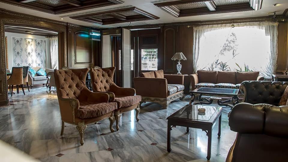 Regency Inn Hotel Lahore Eksteriør billede